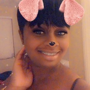 Meet your Posher, Thania